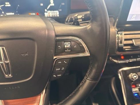 Used 2019 Lincoln Navigator Select AWD/4WD image 24