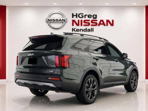 Used 2023 Kia Sorento SX Prestige AWD/4WD image 4