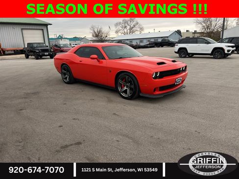 Used 2022 Dodge Challenger SRT Hellcat Redeye image 6