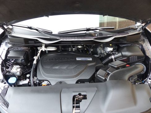 Used 2025 Honda Odyssey EX-L image 16