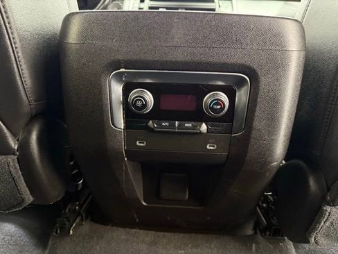 Used 2021 Chevrolet Tahoe Z71 image 29