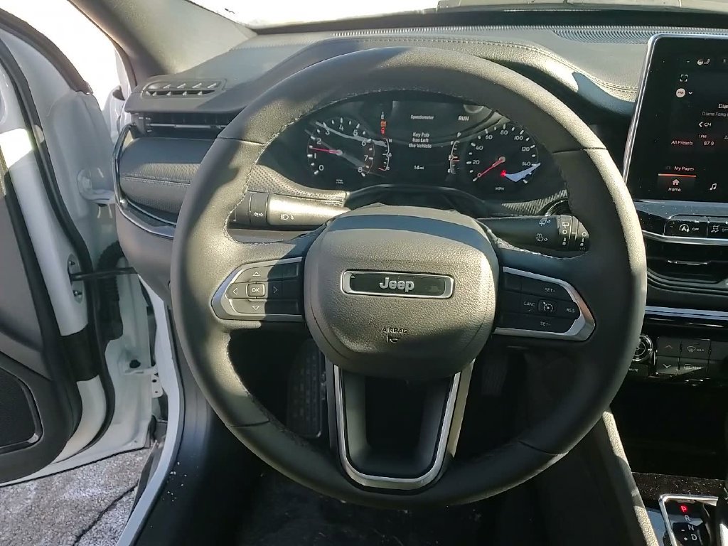New 2026 Jeep Compass Latitude AWD/4WD image 23