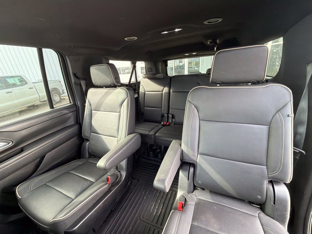 Used 2022 GMC Yukon XL SLT w/ SLT Luxury Package AWD/4WD image 21