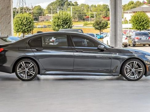 Used 2019 BMW 740i w/ M Sport Package RWD image 59