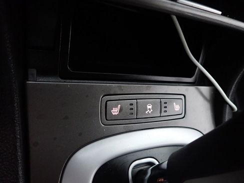 Used 2009 Pontiac G8 GT RWD image 3