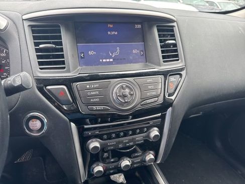 Used 2018 Nissan Pathfinder SV w/ Cargo Package image 17