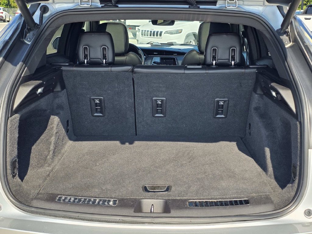 Used 2019 Cadillac XT4 Sport w/ Driver Awareness Package FWD image 14
