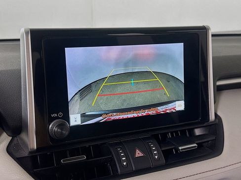 Used 2023 Toyota RAV4 XLE Premium FWD image 10