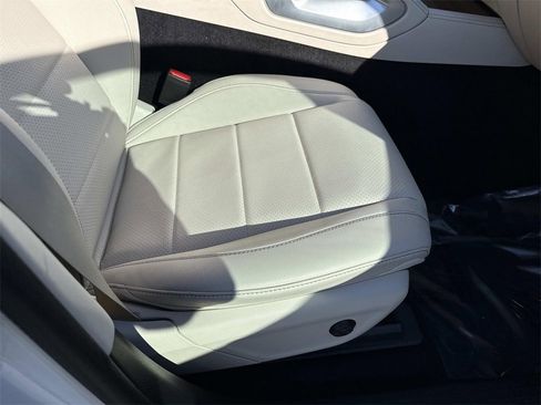 Used 2022 Mercedes-Benz GLS 450 4MATIC image 12