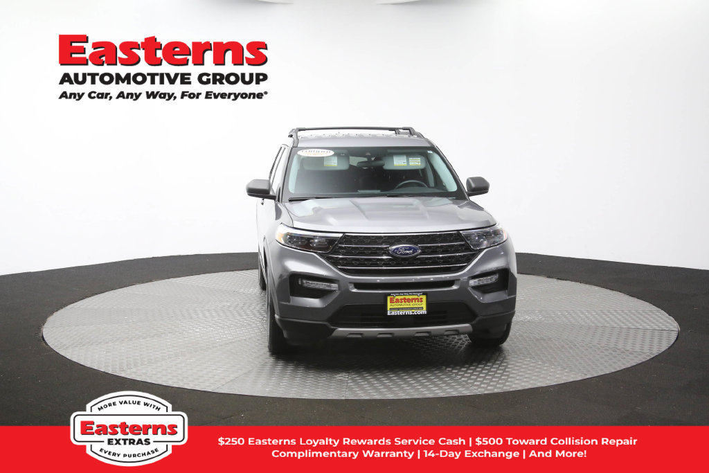 Used 2023 Ford Explorer XLT w/ Equipment Group 202A AWD/4WD image 53