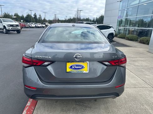 Used 2023 Nissan Sentra SV image 3