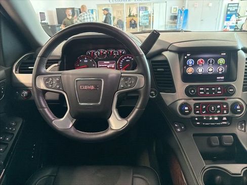 Used 2015 GMC Yukon SLT w/ Open Road Package AWD/4WD image 24