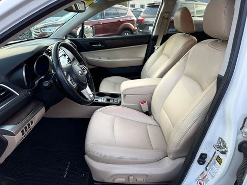 Used 2016 Subaru Outback 2.5i Limited image 12