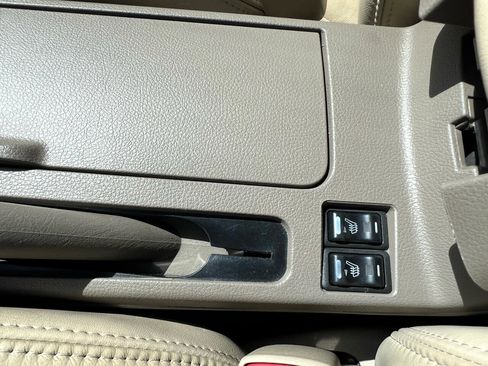 Used 2003 Nissan Altima 3.5 SE image 41