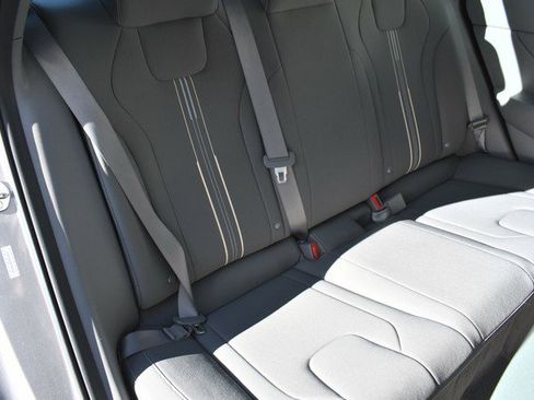 Used 2023 Hyundai Elantra SEL w/ Convenience Package image 28