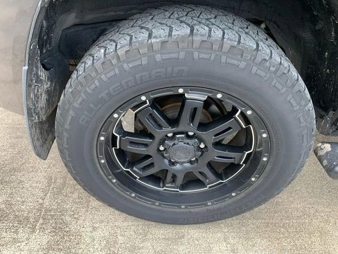 Used 2019 Toyota 4Runner SR5 RWD image 23