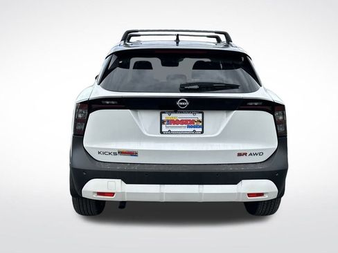 New 2026 Nissan Kicks SR w/ Illumination Package image 4