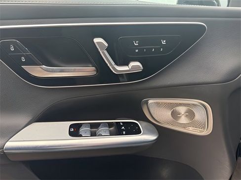 Used 2023 Mercedes-Benz GLC 300 4MATIC image 21