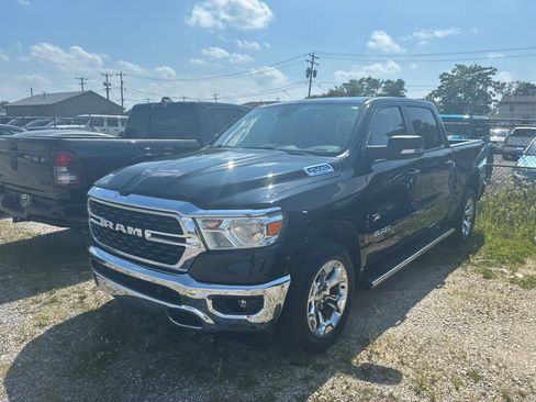 Used 2022 RAM 1500 Big Horn AWD/4WD image 3