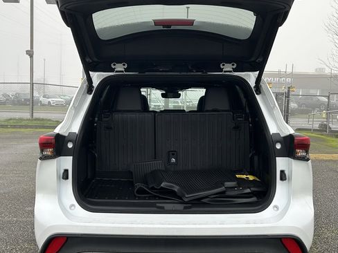 New 2026 Toyota Highlander XSE image 27