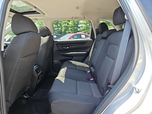 Used 2025 Honda CR-V EX image 12