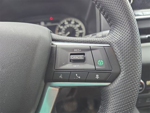 Used 2024 Mitsubishi Outlander SE image 15