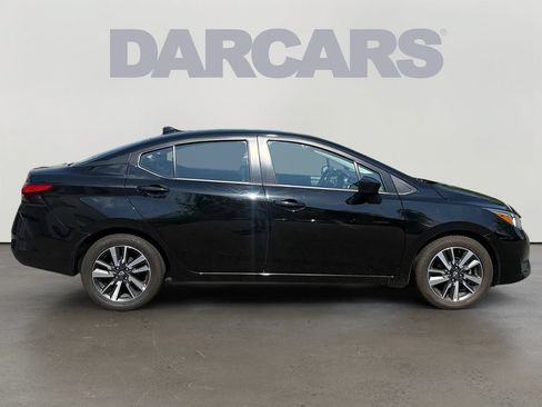 Used 2024 Nissan Versa SV FWD image 8