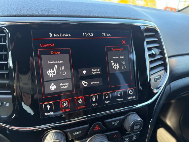 Certified 2021 Jeep Grand Cherokee Laredo X AWD/4WD image 8