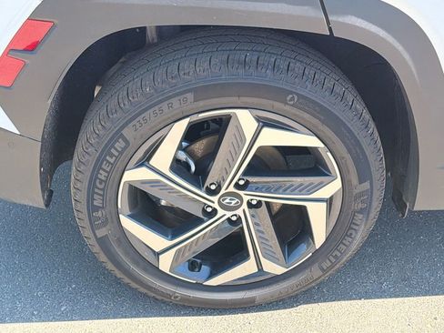 Certified 2024 Hyundai Tucson Limited AWD/4WD image 17