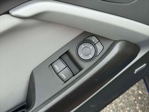 Used 2023 Chevrolet Camaro LT w/ Technology Package image 15