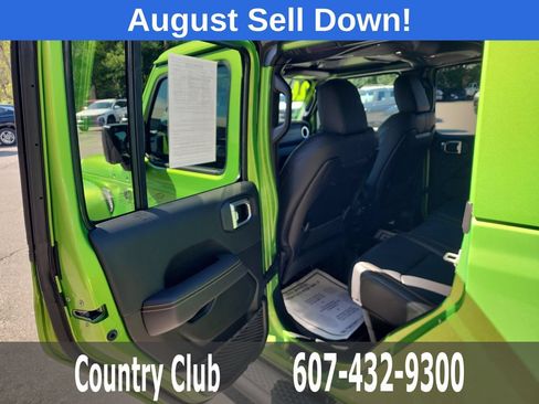 Used 2026 Jeep Gladiator Sport AWD/4WD image 23