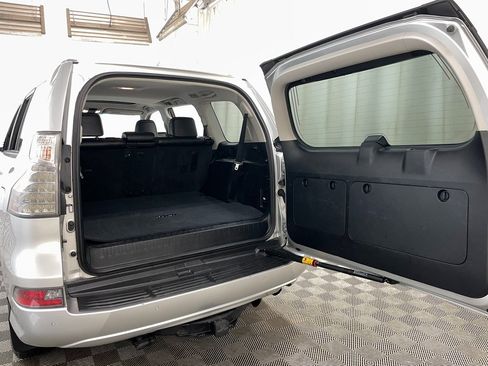 Used 2016 Lexus GX 460 Luxury image 52