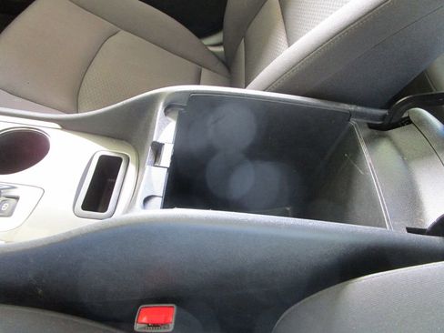 Used 2024 Chevrolet Malibu LT image 31