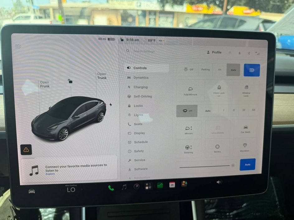 Used 2019 Tesla Model 3 Standard Range Plus RWD image 29