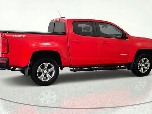 Used 2018 Chevrolet Colorado Z71 AWD/4WD image 9
