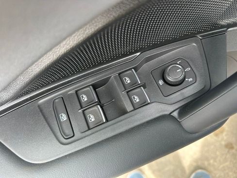 New 2026 Volkswagen Tiguan SE R-Line AWD/4WD image 11
