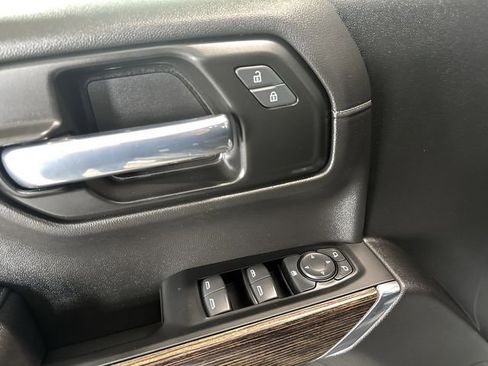 Certified 2022 GMC Sierra 1500 SLE image 22