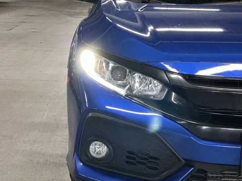 Used 2019 Honda Civic EX image 8
