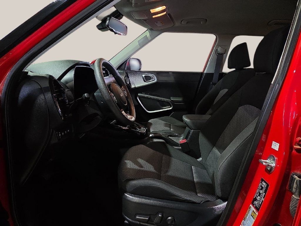 Used 2023 Kia Soul S FWD image 20