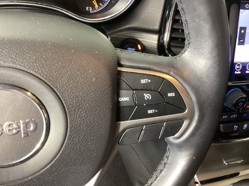 Used 2019 Jeep Grand Cherokee Altitude image 29