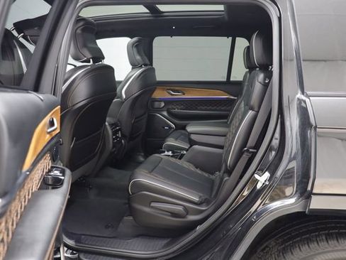 Used 2024 Jeep Grand Cherokee L Summit image 16