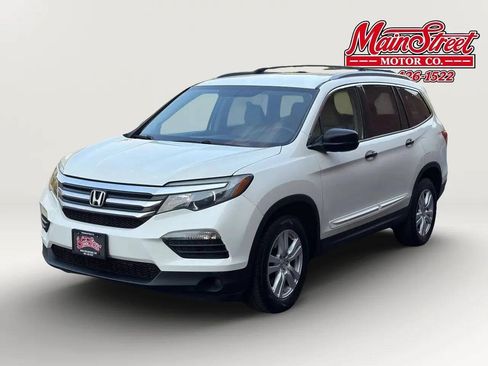 Used 2016 Honda Pilot LX image 3