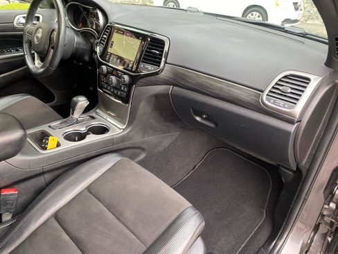 Used 2021 Jeep Grand Cherokee Laredo X AWD/4WD image 25