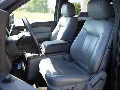 Used 2014 Ford F150 XLT w/ Equipment Group 302A Luxury AWD/4WD image 18