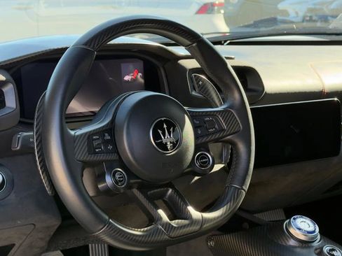 Used 2022 Maserati MC20 Coupe image 8