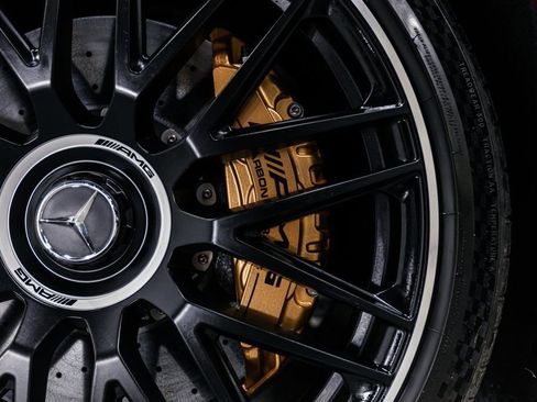 Used 2022 Mercedes-Benz SL 63 AMG SL 63 AMG w/ AMG Aerodynamic Package image 40