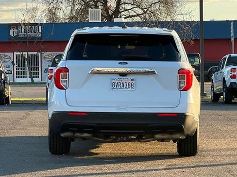 Certified 2021 Ford Explorer 2WD image 5