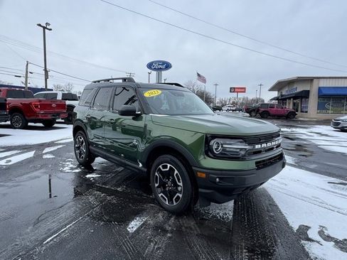 Used 2023 Ford Bronco Sport Outer Banks w/ Tech Package image 6