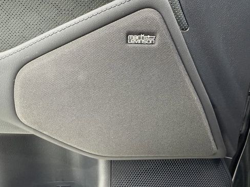 Used 2024 Lexus GX 550 image 36