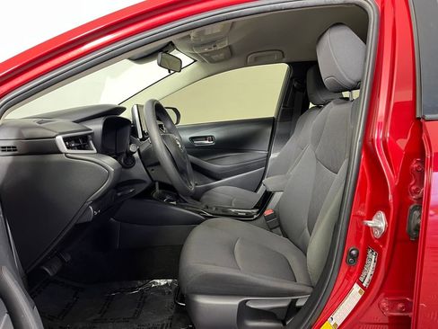 Used 2021 Toyota Corolla LE w/ Carpet Mat Package (TMS) image 11